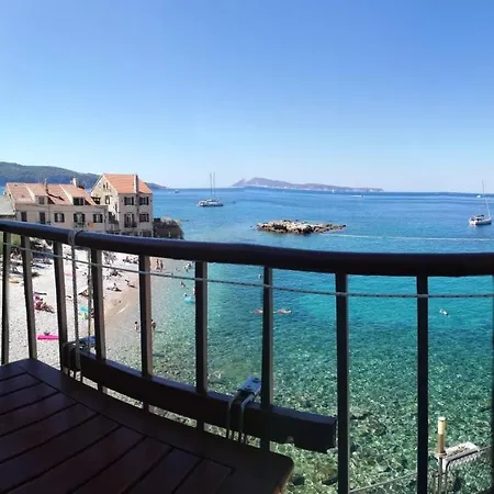 Casa de hóspedes Marina 3*